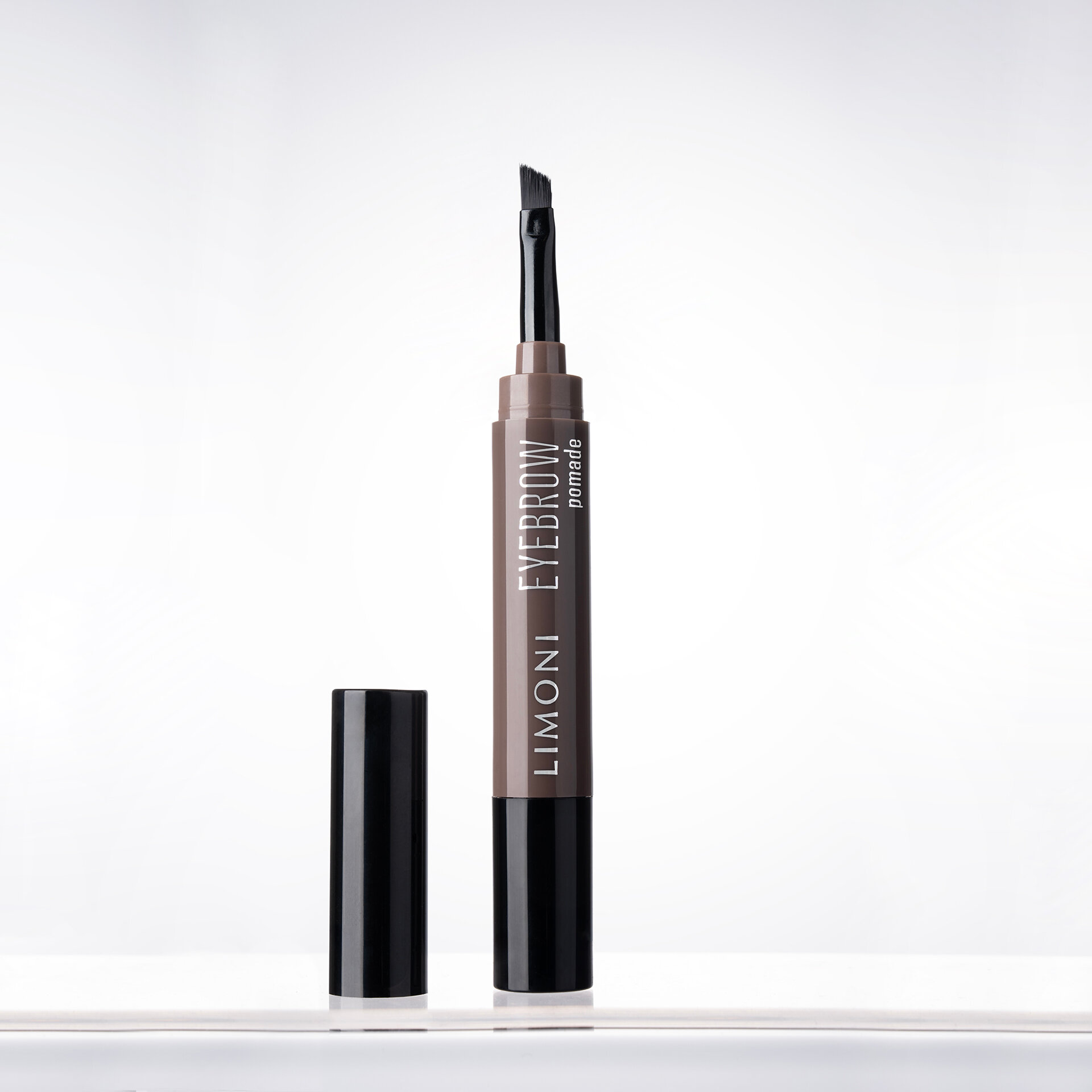 LIMONI Помадка для бровей  "Eyebrow Pomade" 01 Taupe 
